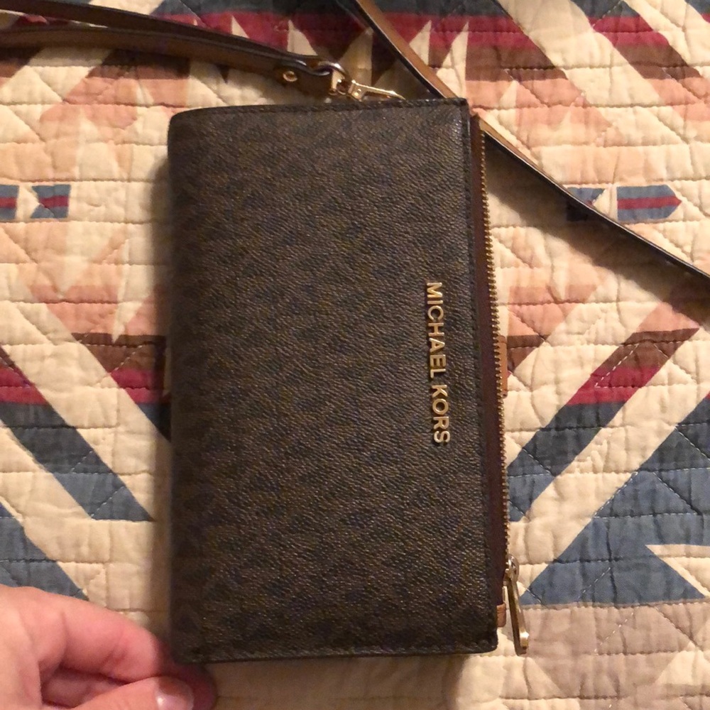 Michael Kors wallet